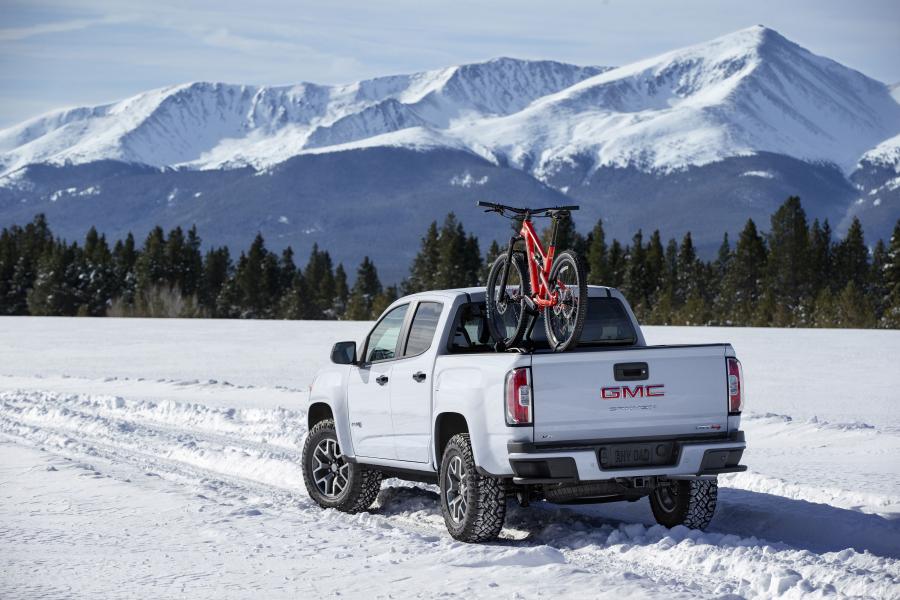  GMC Canyon AT4 Crew Cab 2020 года  (фото 2 из 11)